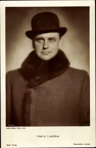 Ak Schauspieler Harry Liedtke, Portrait im Mantel, Hut