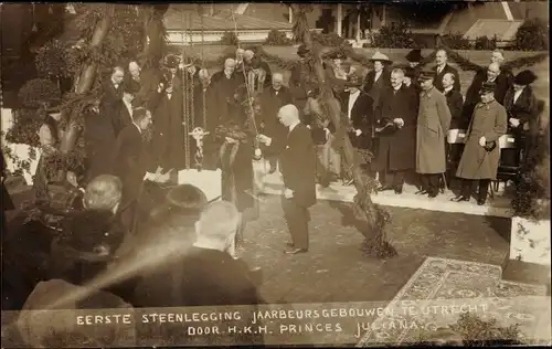 Foto Ak Utrecht, Eerste Steenlegging Jaarbeursgebouwen 1920, Juliana der Niederlande