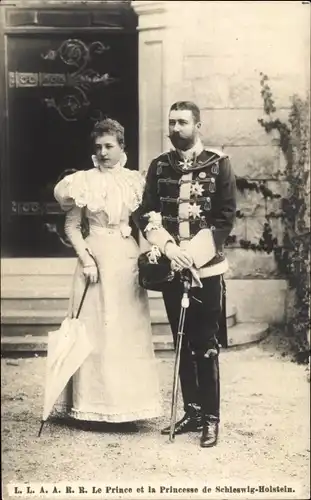 Ak Prinz Ernst Guenther und Prinzessin Dorothea von Schleswig Holstein, Husaren Uniform