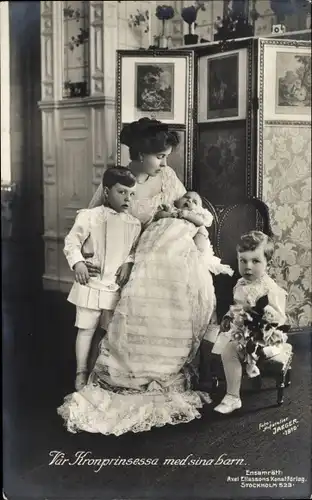 Ak Kronprinzessin von Schweden, Margaret of Connaught, Gustav Adolf, Sigvard, Ingrid