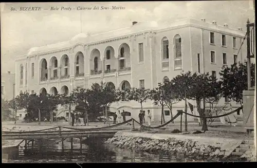 Ak Bizerte Tunesien, Baie Ponty, Caserne des Sous Marins, Kaserne, Seeleute