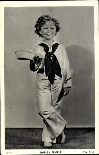 Ak Schauspielerin Shirley Temple, Portrait in Seemannskostüm, Fox Film, S 11