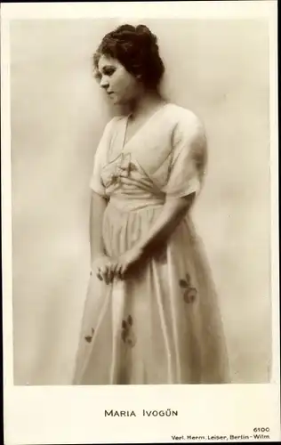 Ak Schauspielerin Maria Ivogün, Portrait