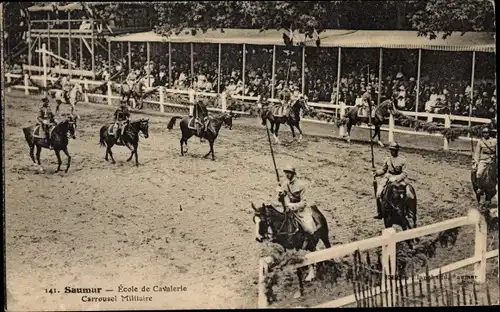 Ak Saumur Maine et Loire, Ecole de Cavalerie, Carrousel Militaire