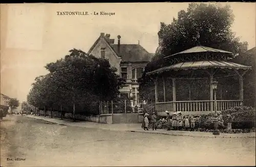 Ak Tantonville Meurthe et Moselle, Le Kiosque, Straßenpartie, Pavillon, Kinder