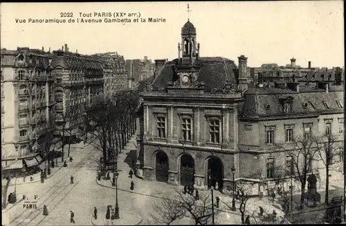 Ak Paris XX, Vue Panoramique de l'Avenue Gambetta et la Mairie