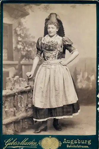 Kabinett Foto Frau in Schwäbischer Tracht, Portrait