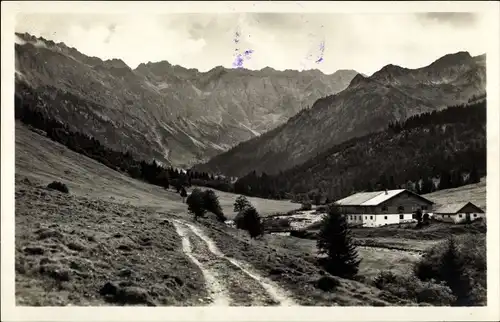 Ak Bad Hindelang im Oberallgäu, Mitterhaus i. Retterschwangtal mit Nebelhorn