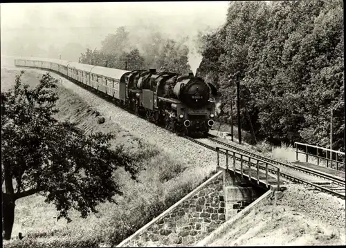 Ak Deutsche Eisenbahn, Dampflokomotive, Lok 58 3052 6 bei Stauchitz
