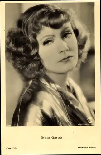 Ak Schauspielerin Greta Garbo, Portrait