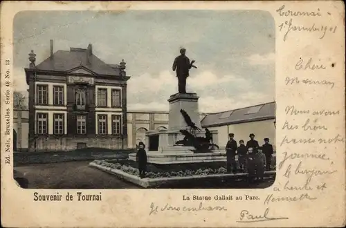 Ak Tournai Wallonien Hennegau, La Statue Gallait au Parc, enfants