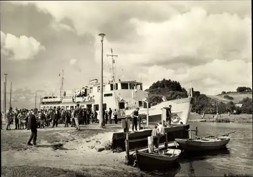 Ak Ostseebad Baabe auf Rügen, Dampferanlegestelle