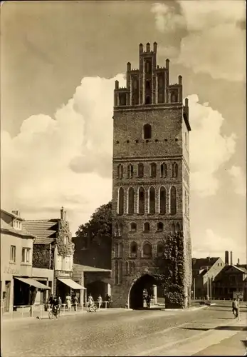 Ak Anklam in Mecklenburg Vorpommern, Partie am Steintor, Geschäft E. Semke, Fleischerei