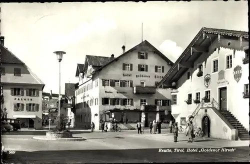 Ak Reutte in Tirol, Hotel Goldener Hirsch