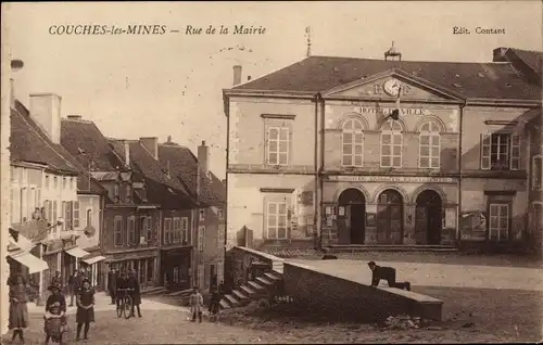 Ak Couches les Mines Saône et Loire, Rue de la Mairie, Hotel de Ville