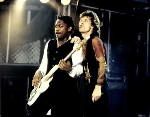 Foto Rolling Stones Juni 1995, Mick Jagger während des Konzertes
