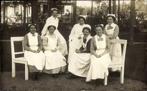Foto Ak Bydgoszcz Bromberg Westpreußen, Krankenschwestern, Gruppenbild