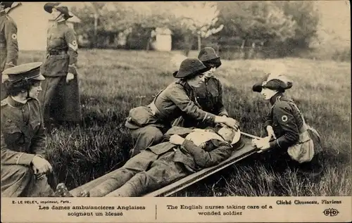 Ak The English Nurses taking care of a wounded soldier