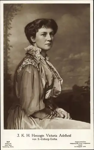 Ak Herzogin Victoria Adelheid von Sachsen Coburg Gotha