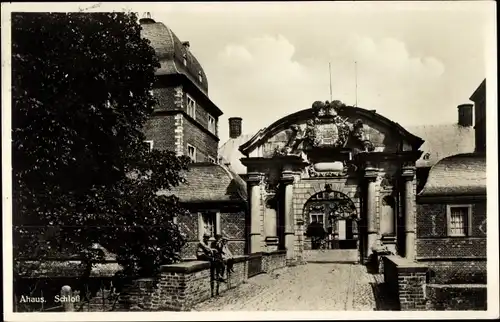 Ak Ahaus im Münsterland Westfalen, Schloss, Tor mit Torbogen