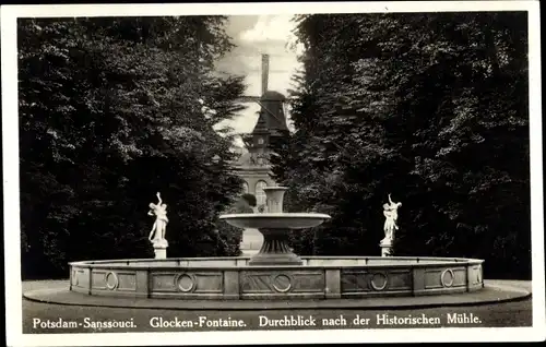 Ak Potsdam, Schloss Sanssouci, Glocken-Fontaine, Durchblick nach der Historischen Mühle