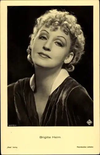 Ak Schauspielerin Brigitte Helm, bekannt aus Metropolis, Portrait