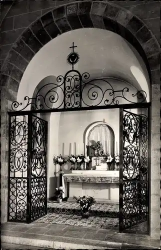 Ak Hachenburg im Westerwald, Cisterzienser Abtei Marienstatt, Altar, Tor aus Eisen