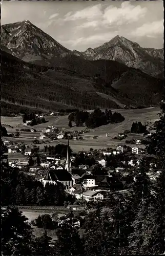 Ak Siegsdorf in Oberbayern, Panorama, Hochfelln 1670 m, Hochgarn 1764 m