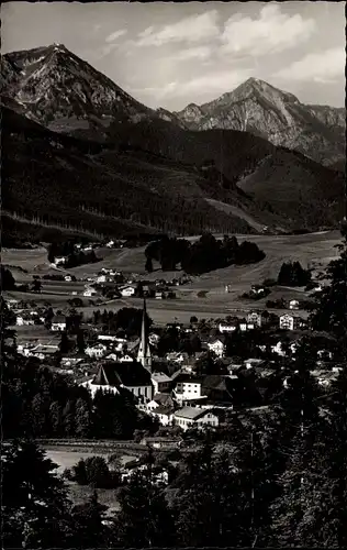 Ak Siegsdorf in Oberbayern, Panorama, Hochfelln 1670 m, Hochgern 1744 m