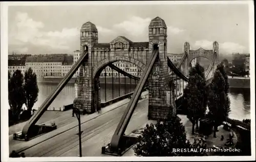Ak Wrocław Breslau Schlesien, Partie an der Freiheitsbrücke, ehemalige Kaiserbrücke
