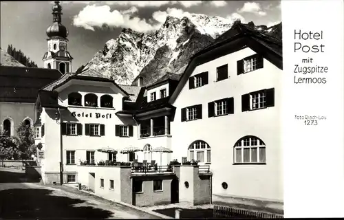Ak Lermoos in Tirol, Hotel Post mit Zugspitze