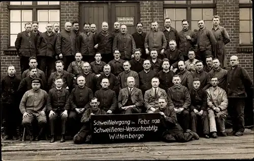 Foto Ak Wittenberge an der Elbe Prignitz, Schweißlehrgang im Februar 1930, Schweißerei Versuchsabt.