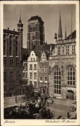 Ak Gdańsk Danzig, Langer Markt mit Kirche St. Marien, Artushof mit Rathaus