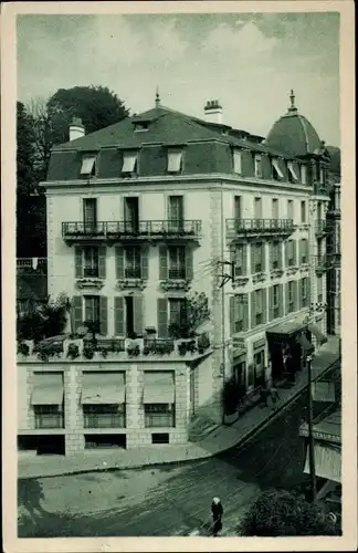 Ak Lourdes Hautes Pyrénées, Hotel de l'Univers