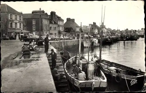 Ak Saint Vaast La Hougue Manche, Le Port