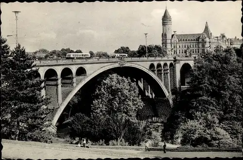 Ak Luxemburg Luxembourg, Le Pont Adolphe