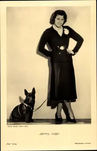Ak Schauspielerin Jenny Jugo, Portrait mit Terrier, Ross Verlag 6156/3