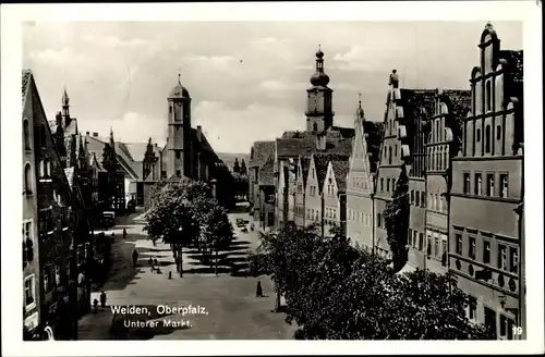 Ak Weiden in der Oberpfalz Bayern, Unterer Markt, Kirche, Giebelhäuser