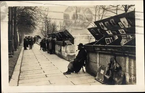 Ak Paris IV, les Bouquinistes du Quai de la Tournelle