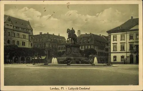 Ak Landau in der Pfalz, Luitpold-Denkmal, Springbrunnen