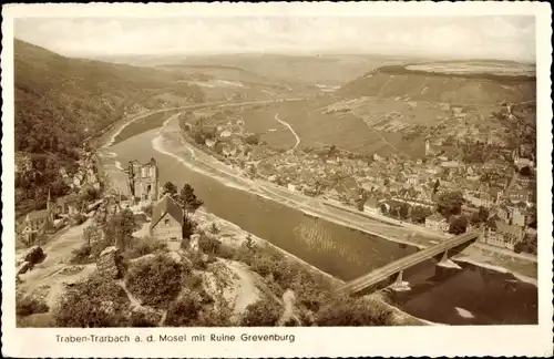Ak Traben Trarbach an der Mosel, Luftaufnahme mit Ruine Grevenburg