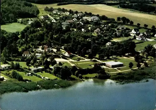 Ak Klingberg Scharbeutz in Ostholstein, am Pönitzer See, Luftaufnahme