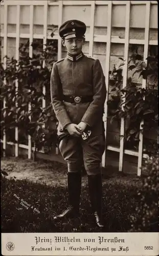 Ak Prinz Wilhelm von Preußen, Leutant im I. Garde Regiment zu Fuß, Uniform, Portrait