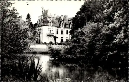 Ak Angaïs Pyrénées-Atlantiques, Le Chateau et le Lac