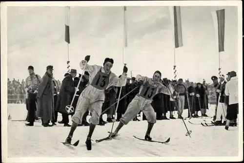 Sammelbild Olympia 1936, Skistaffel, Norwegische Skiläufer Hoffsbakken und Hagen