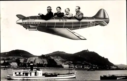 Foto Ak Königswinter am Rhein, Personen im Flugzeug über dem Rhein, Fotomontage