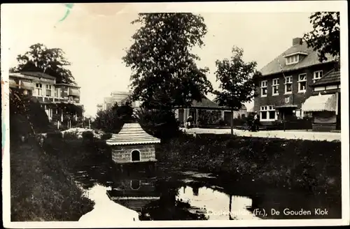 Ak Oosterwolde Oldebroek Gelderland, De Gouden Klok
