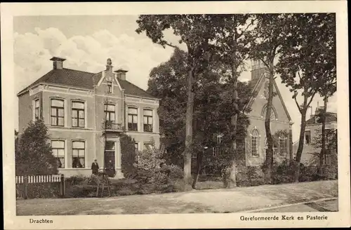 Ak Drachten Friesland Niederlande, Gereformeerde Kerk en Pastorie