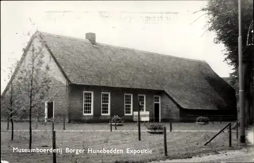 Ak Borger Drenthe Niederlande, Museumsboerderij, Hunebedden Expositie, Gebäude