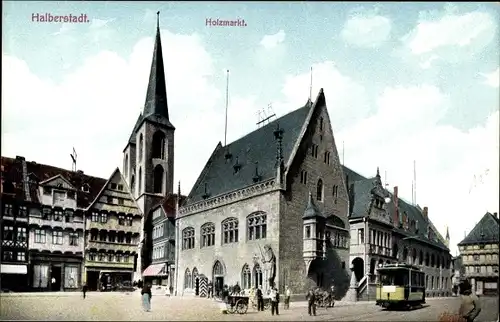 Ak Halberstadt in Sachsen Anhalt, Blick auf den Holzmarkt, Straßenbahn